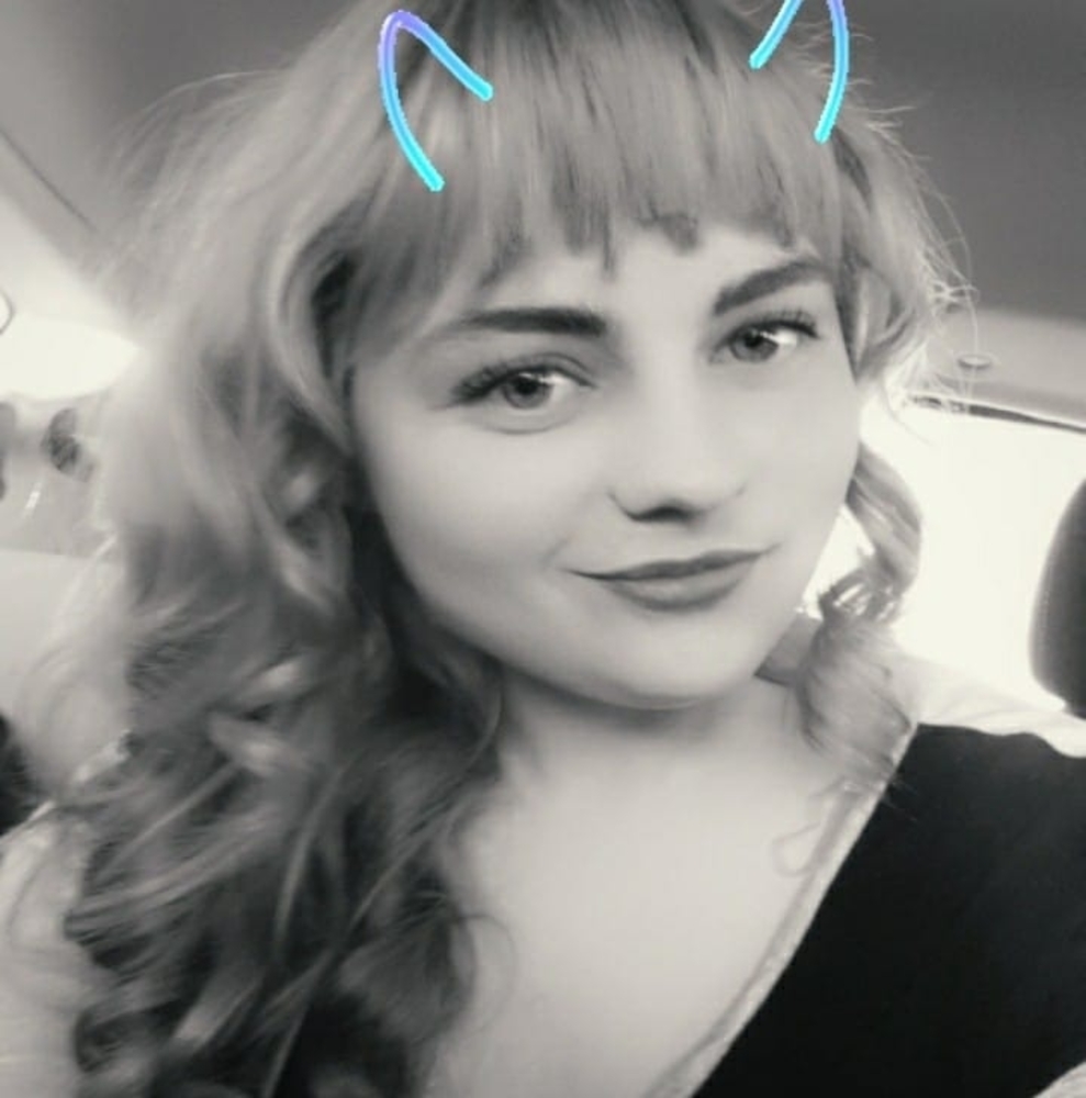 Meet your Posher, Monika